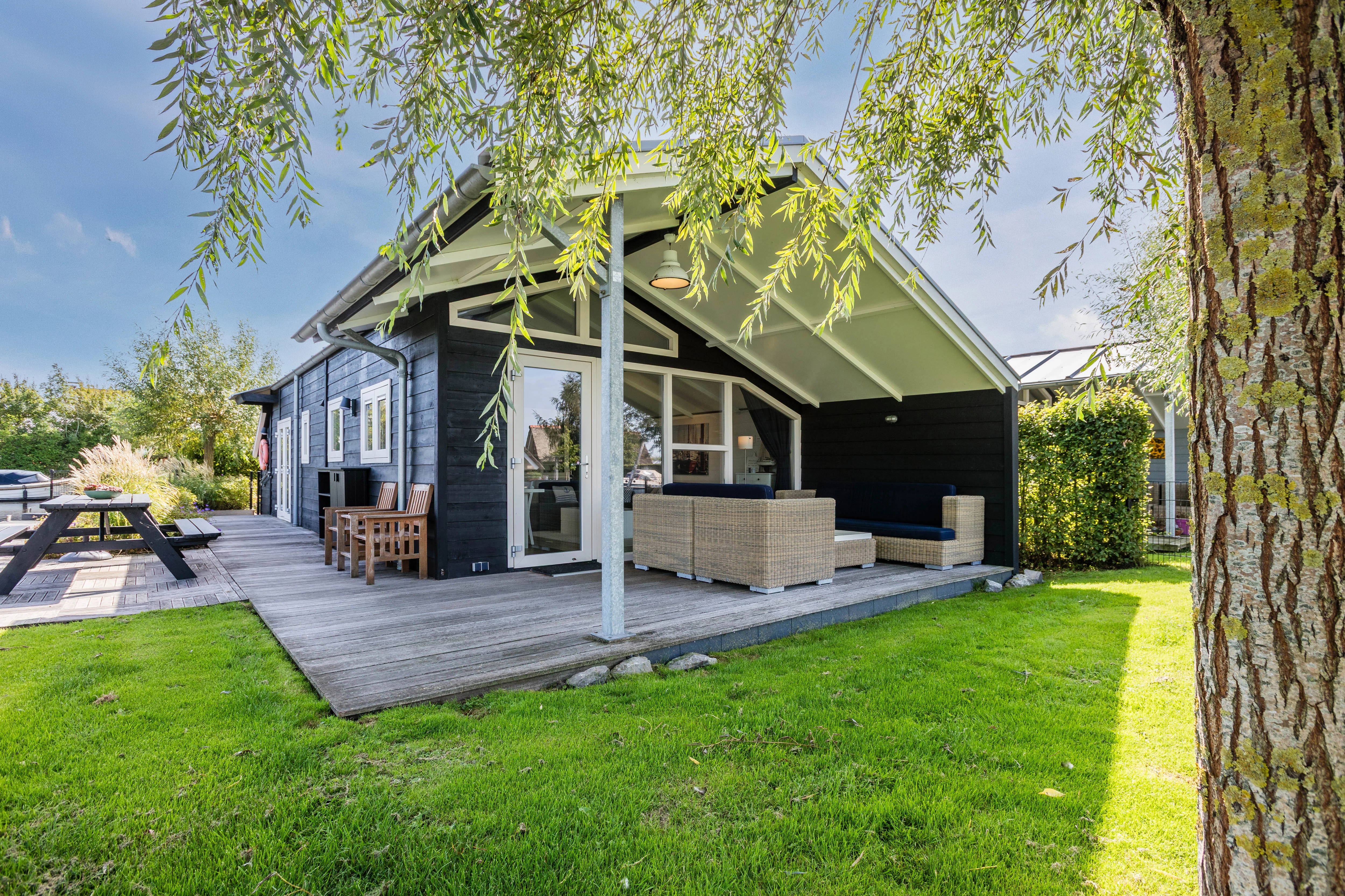 Watercottage 4