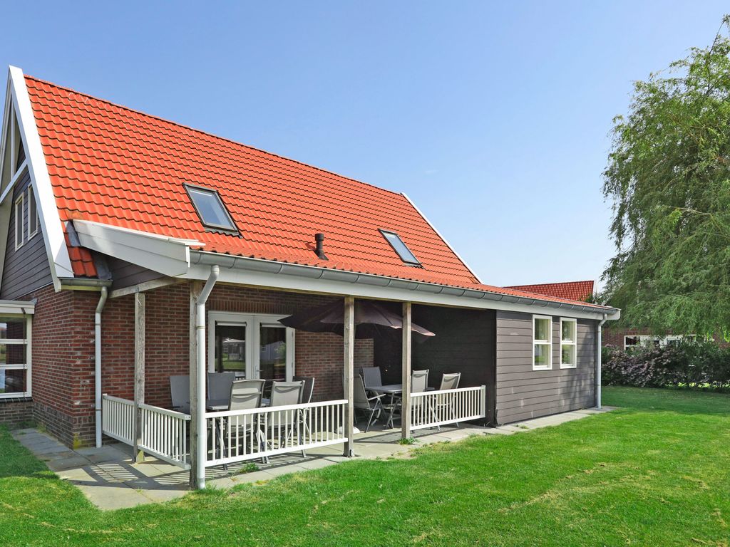 Foto bij Groepsaccommodatie voor 10 personen (10F2) – Waterparc Veluwemeer in Biddinghuizen, via Landal