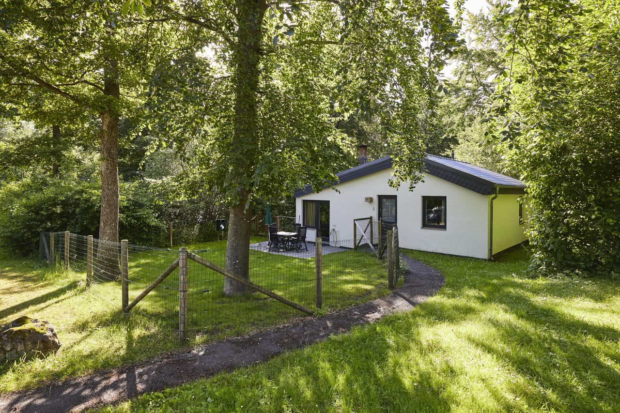 Vakantiehuis met omheinde tuin in Stadtkyll (Duitsland) 2 honden zijn welkom