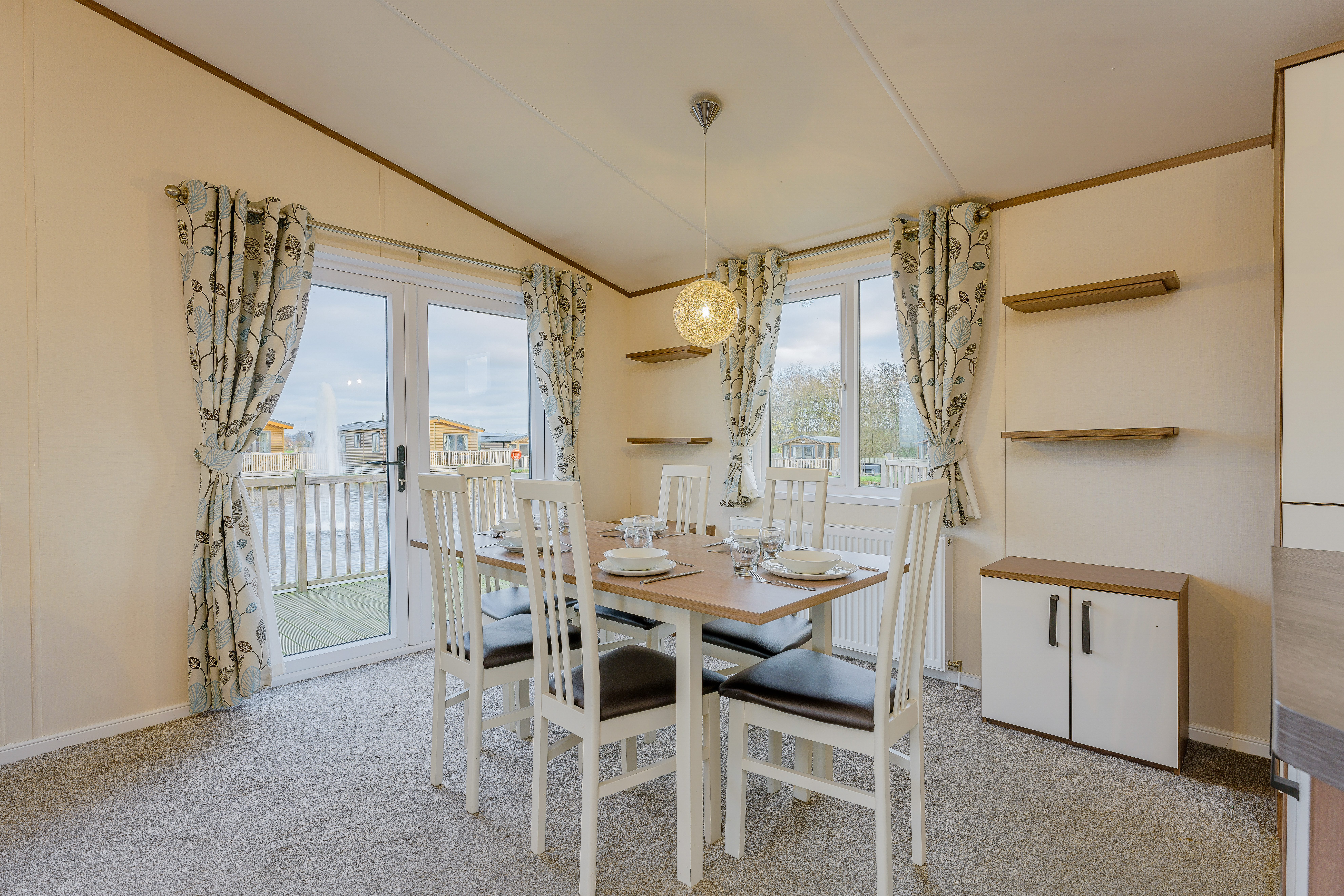 8-persoons chalet - Larch Waterside Spa — foto 11