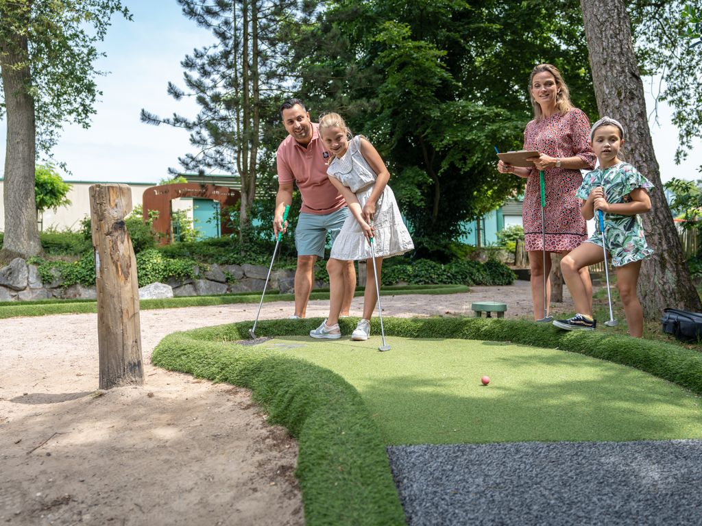 LGN Adventure golf