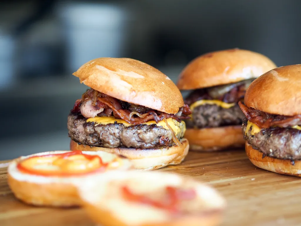 Low angle of burgers