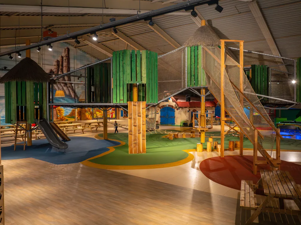 Landal RHL 2024 overview indoor playground