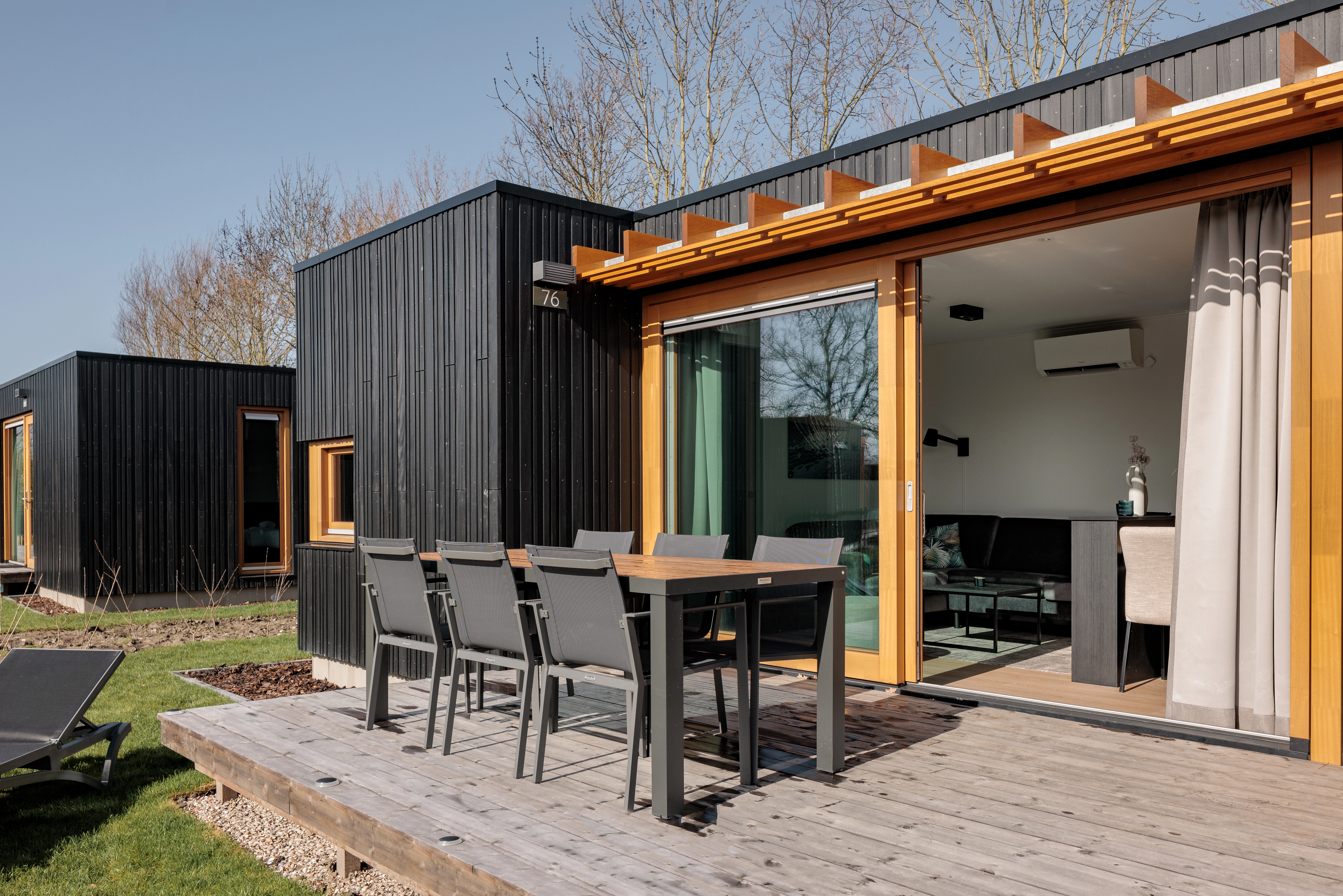 Lodge 6 bij Landal Beach Resort Brouwersdam