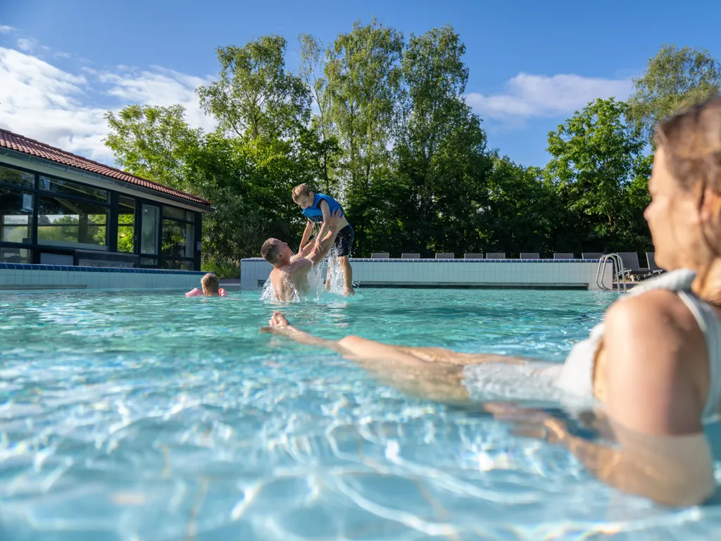 WRN Swimming pool