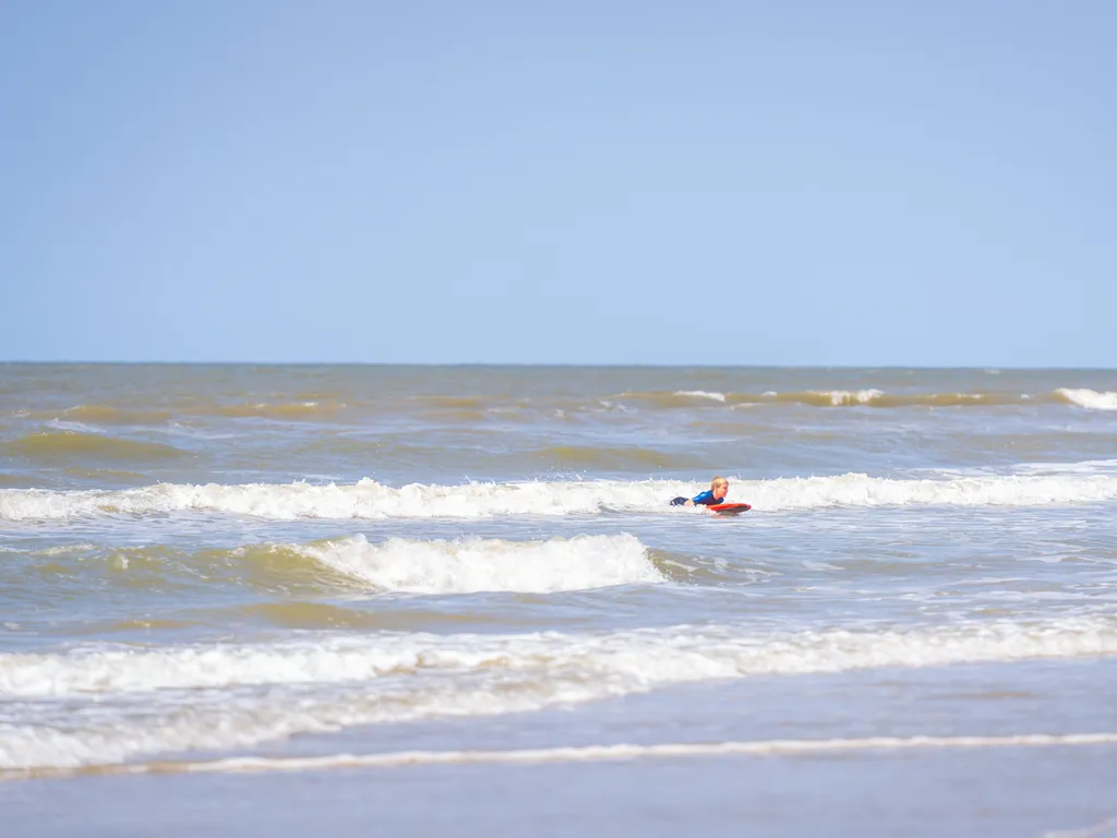 SZE Beach