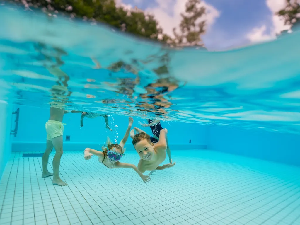 HLO Swimming Pool